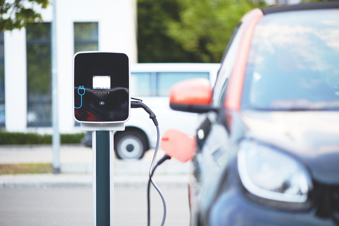 Deutsche Politik zeigt sich innovativ: Elektroautos bekommen eine eigene Spur