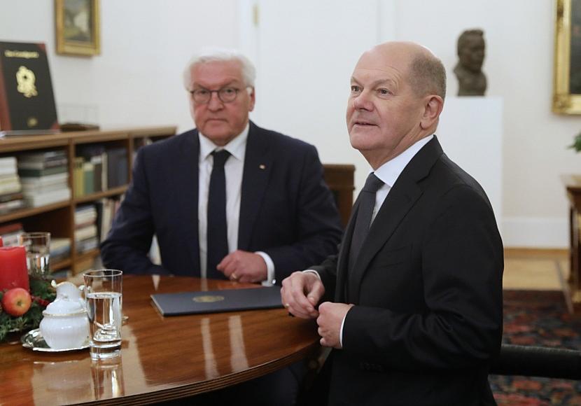 Scholz bittet Steinmeier um Auflösung des Bundestags