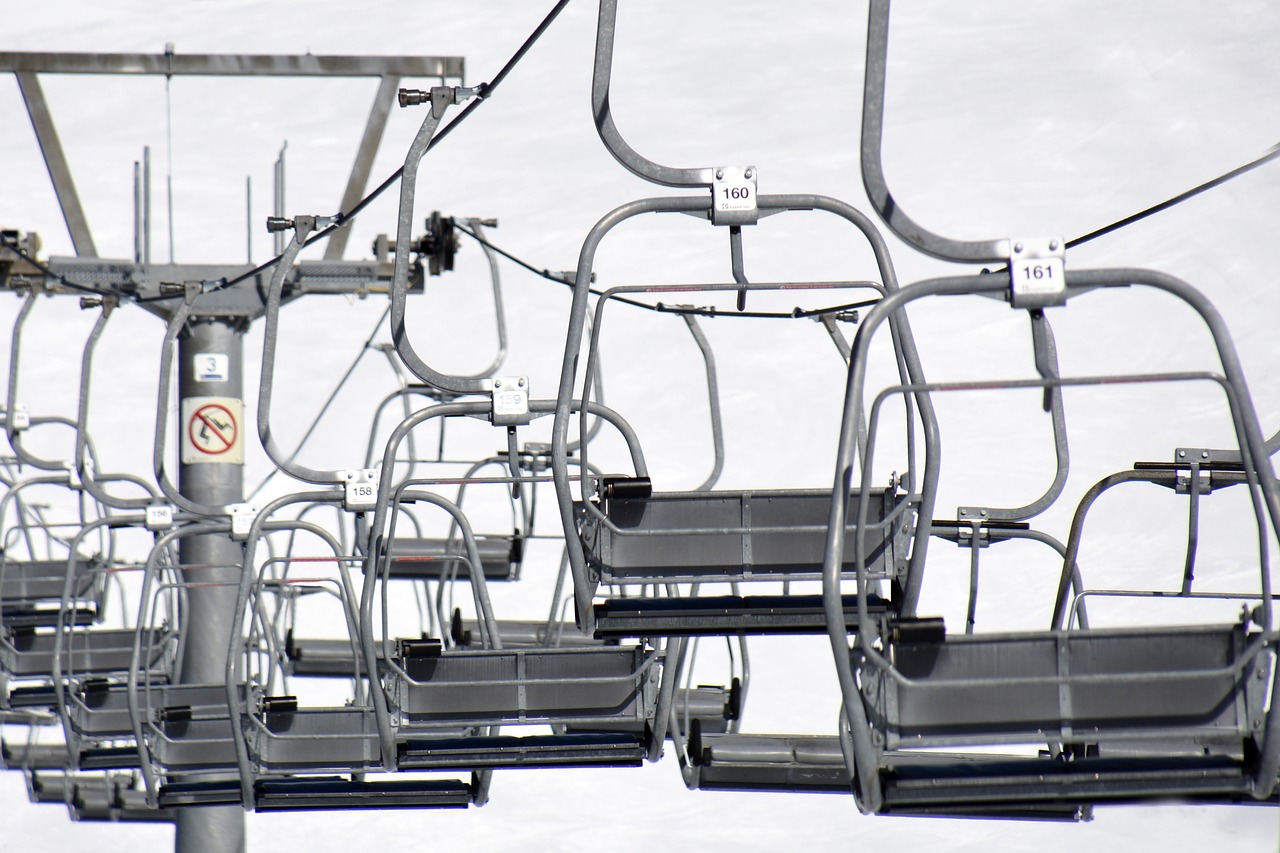 Mehr als 30 Opfer nach Katastrophe in beliebtem Ski-Gebiet