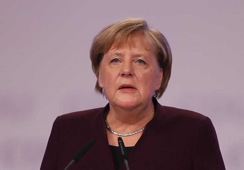 Aiwanger nennt Merkel “Mutter der AfD”