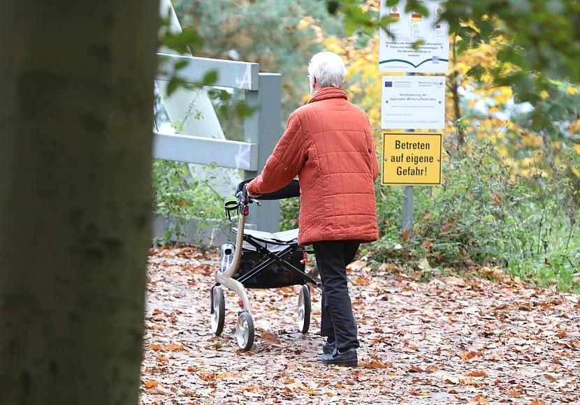 Zahl der armutsgefährdeten Rentner steigt auf neuen Rekordwert