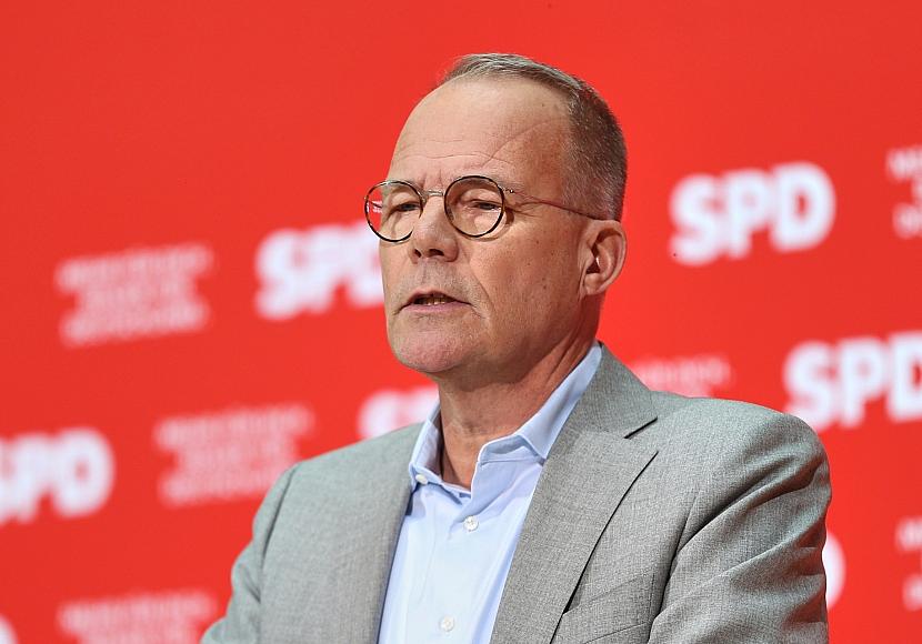 SPD-Generalsekretär warnt vor schwarz-blauer Koalition