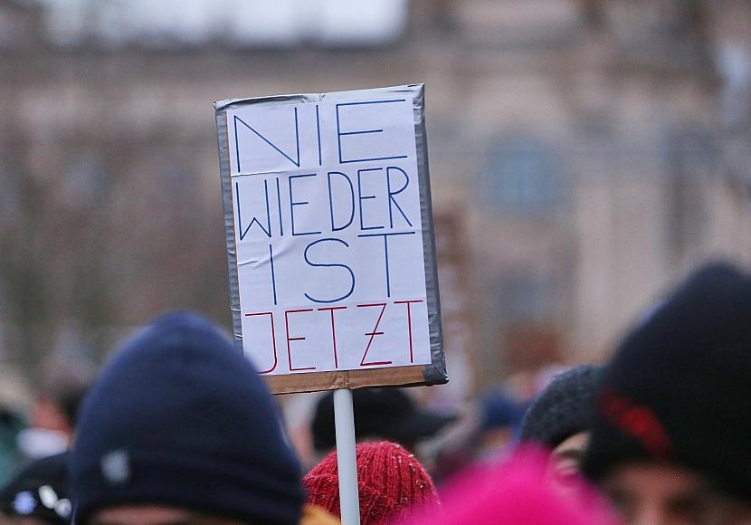 Zehntausende bei Großdemo gegen CDU in Berlin